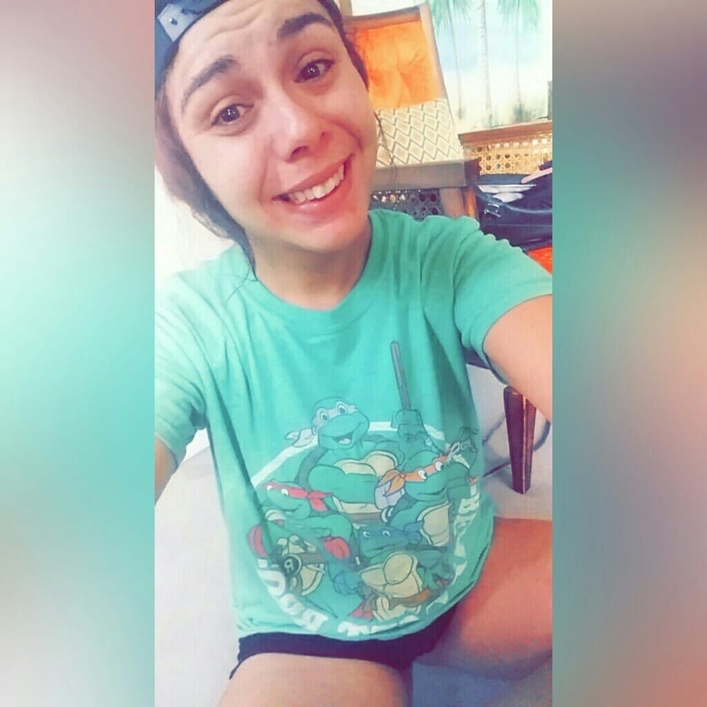 Meet your Posher, Julia